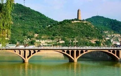 十二位主播方言合诵《回延安》（图15）