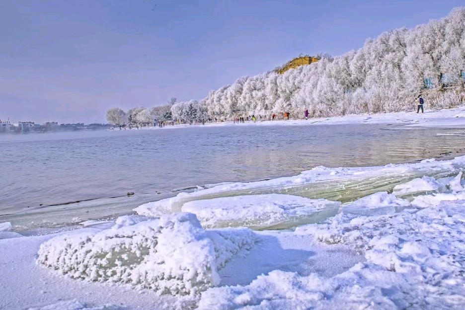 故乡的雪花 作者 张德群 京津沪头条（图2）