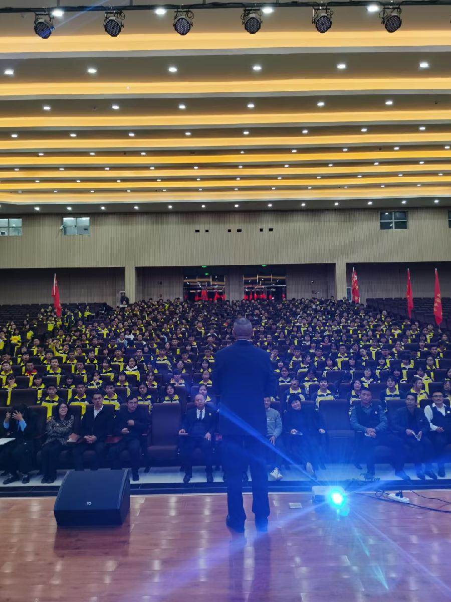 蒙自教育的亮光(图3)
