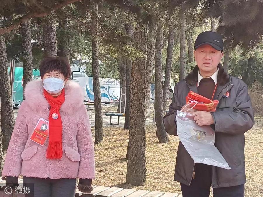 CCTV全球爱华《大连人民纪念伟大领袖毛泽东主席诞辰129周年》