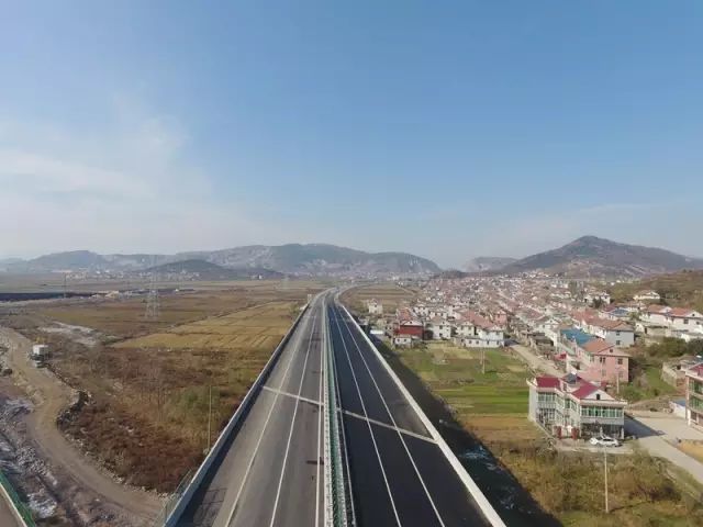 星火诗社一百期梁同余个人专辑《百景生辉，百诗添彩》（图158）