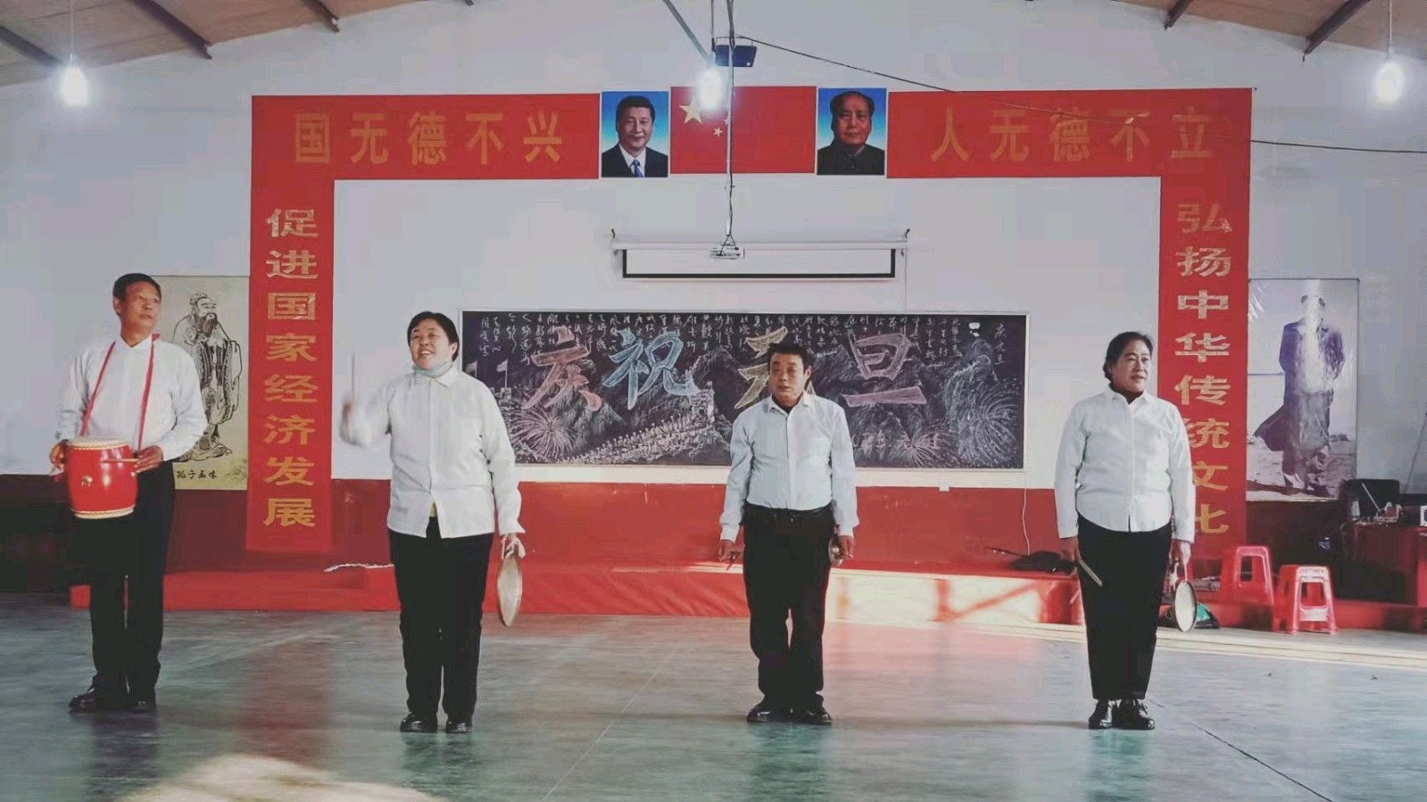 欢聚一堂庆元旦 实践站里乐开花(图3)