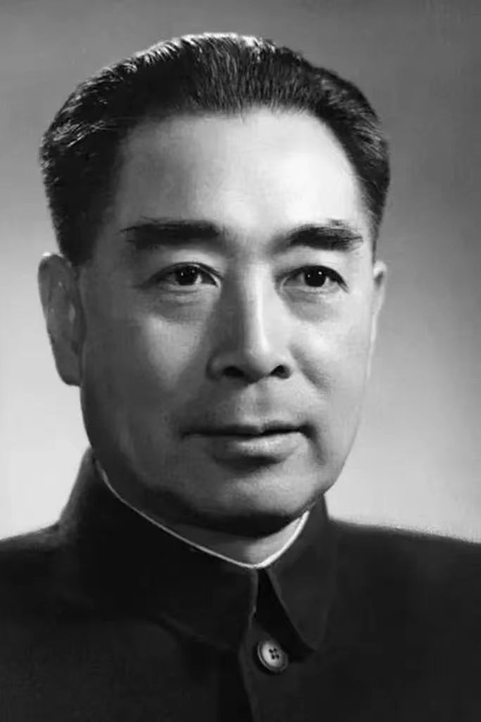 弘华朗诵【窗外的海棠】作者/静宜