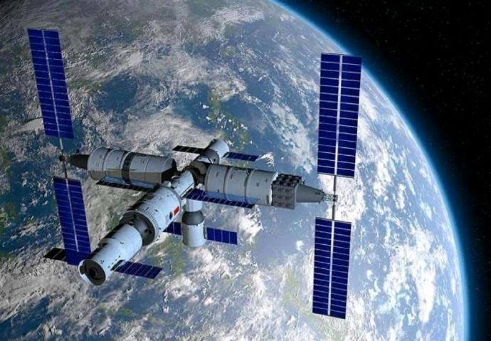 配乐朗诵《天佑中华》主播：地球之歌、李小平/作者：小星星（图3）