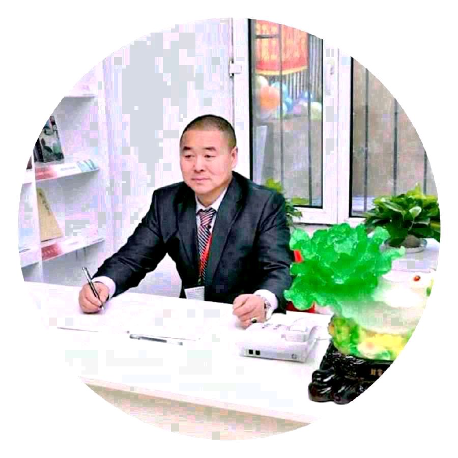 诗人林杨(黑龙江):心中的圆月(外二首)