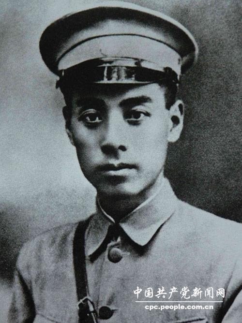 同题诵读 ‖【纪念周总理逝世47周年】作者/陈昊苏 朗诵/北京启航朗诵艺术团（图5）