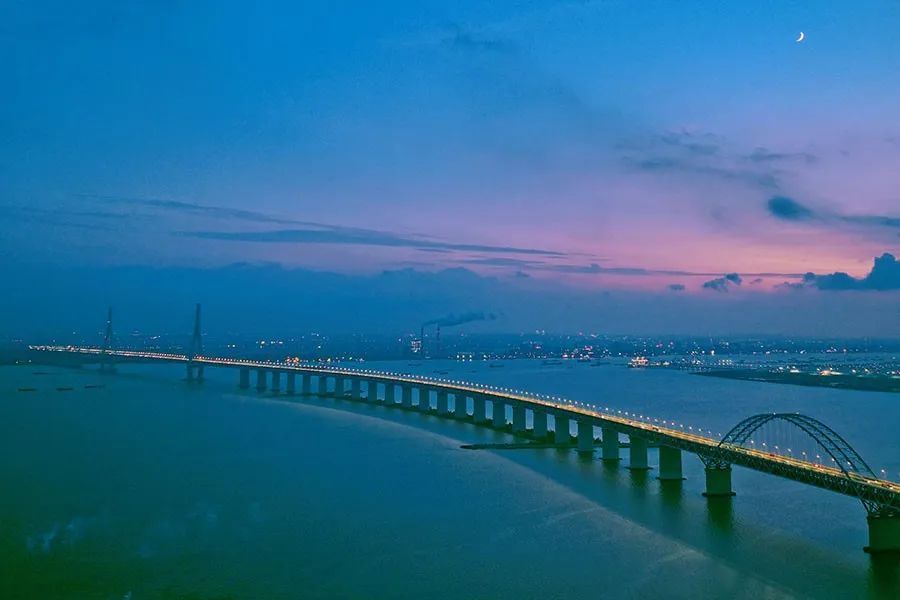 【都市头条向幸福出发编辑部】第2376期 曲素娥诗词307