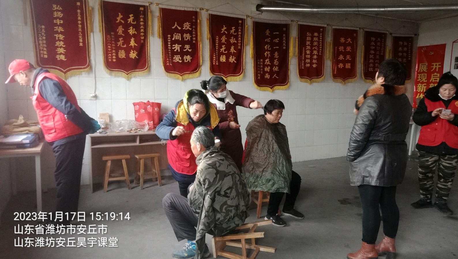 过新年迎新春 志愿者在行动(图3)