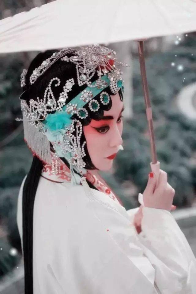 美文佳诵 ‖【寂色】作者/滴字就成川 朗诵/弘华（图8）