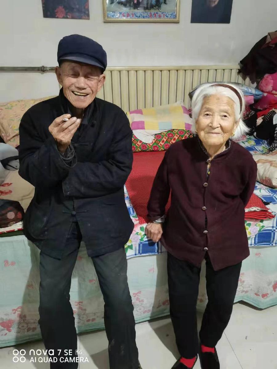 【都市头条向幸福出发编辑部】第2688期 三个不寻常的春节 文 鲍智泉 主播 张春荣