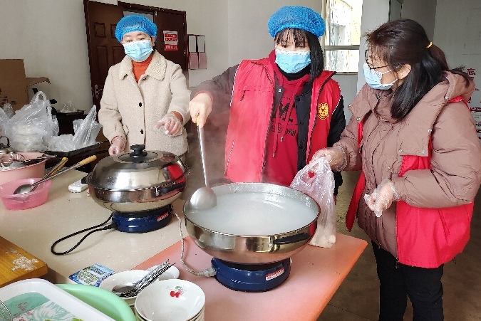 【泰山快讯】泰安市肥城市新城街道同圆社区开展元宵节“包汤圆、贺新春、党群同心一起向未来”活动