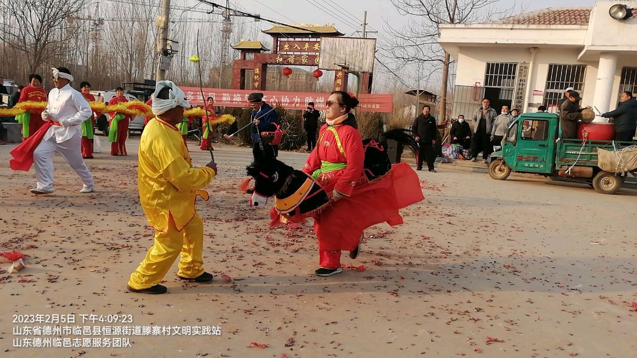 庆佳节颂党恩 民同乐志愿情(图3)