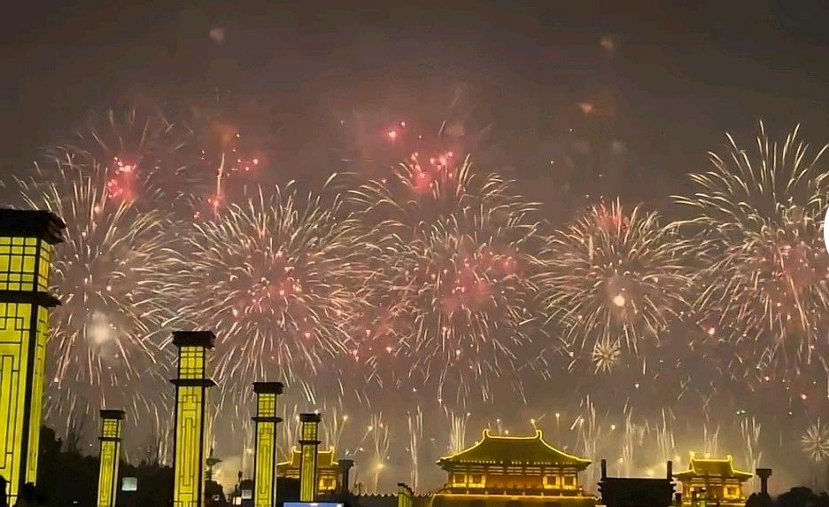 洛阳孟津共度元夕焰火春月夜 原作/梁立锋（图23）