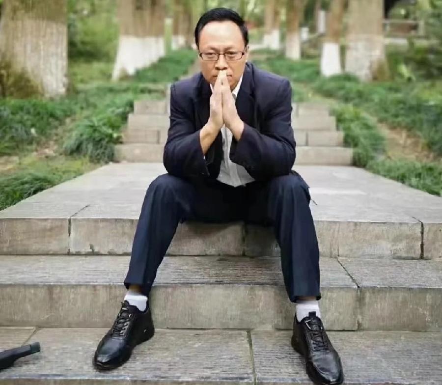马凌/无处安放的灵魂《云山文化传媒》(图5)