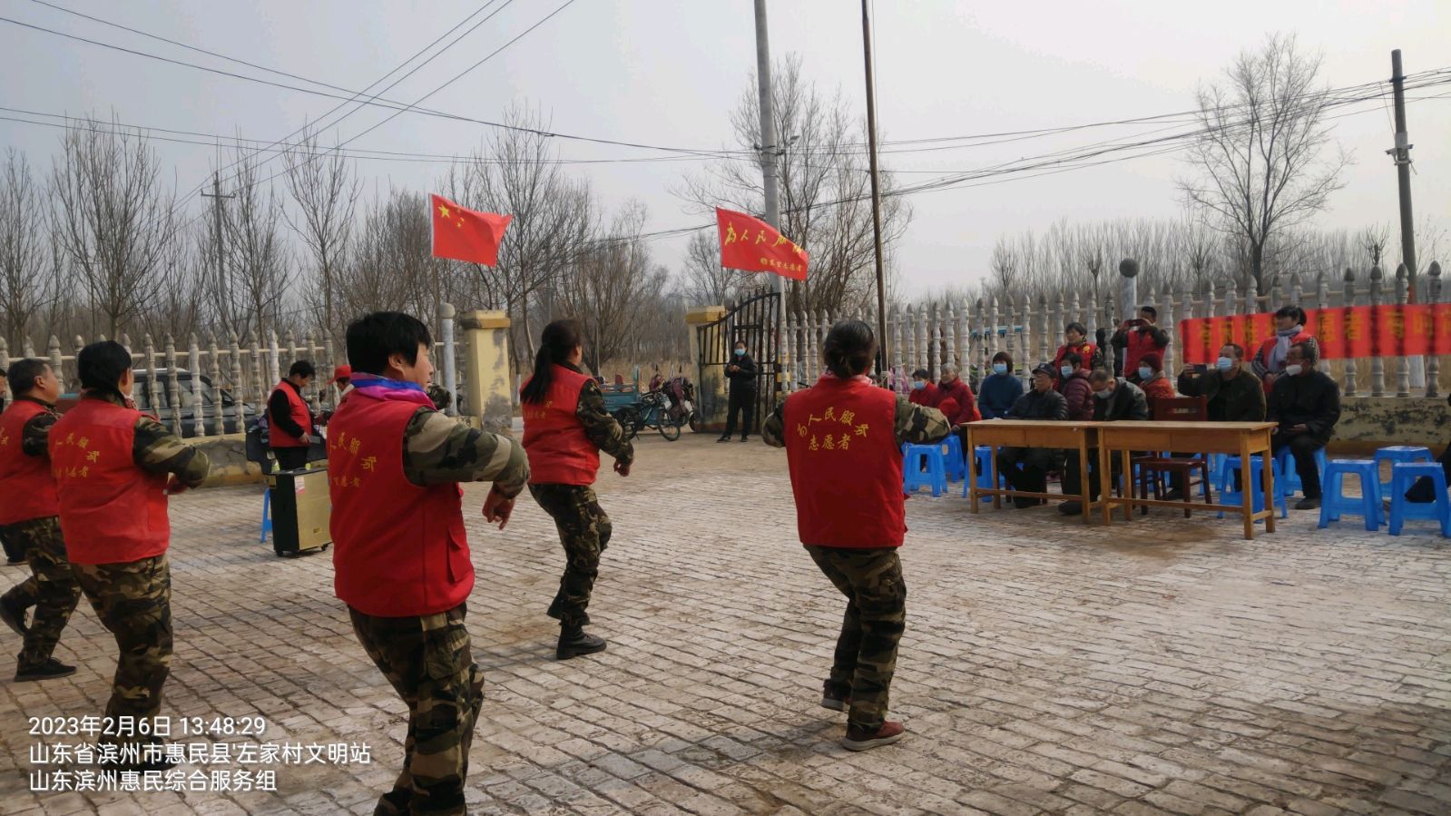 闹元宵载歌裁舞 志愿者与民同欢(图3)