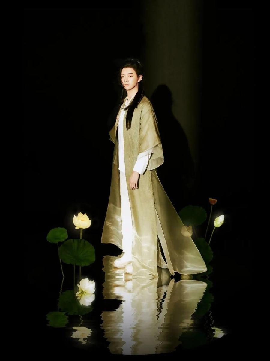弘华朗诵【祖国，你美成了一树花开】作者/竹园清风（图7）