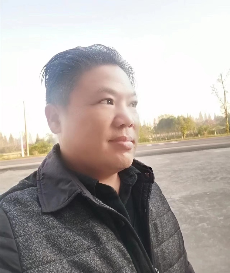 打仗,作者十豆三