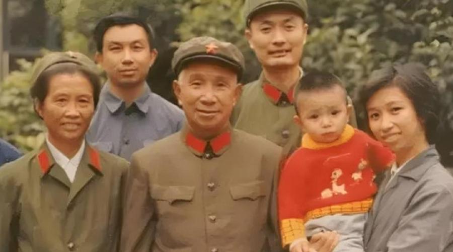 星火诗社一百一十五期梁同余专辑《新中国三十六位军事家》(图35)