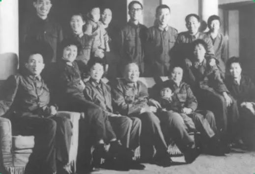 星火诗社一百一十五期梁同余专辑《新中国三十六位军事家》(图49)