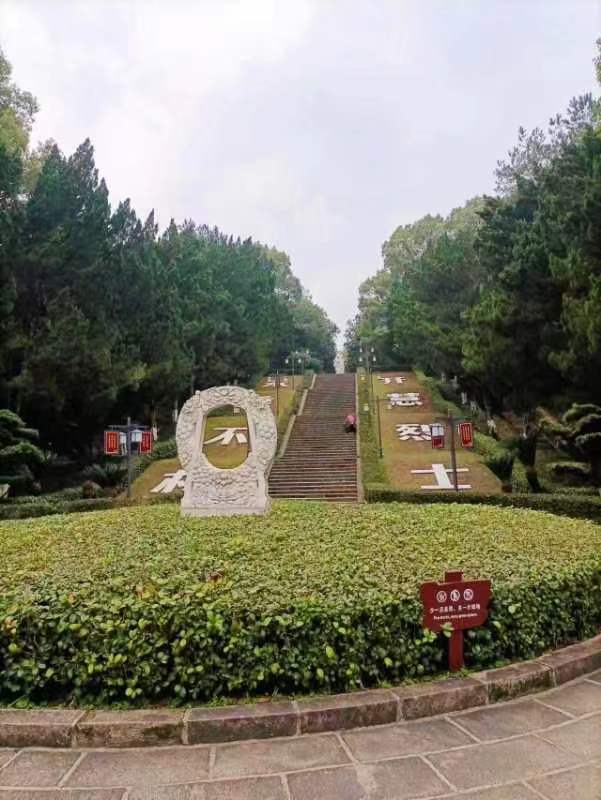 诗人邓斌一行走进伟人故里,心潮澎湃诗情涌,笔底波澜浪漫吟 作者/徐文新(图6)