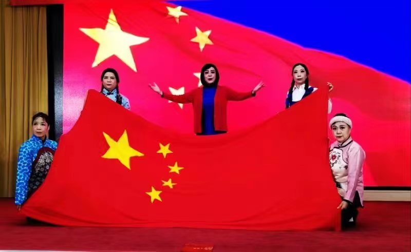 翘首扬帆大都市 回眸放歌石家庄__苏新平诗文朗诵暨演唱会|京港澳台世界头条总社发布(图17)