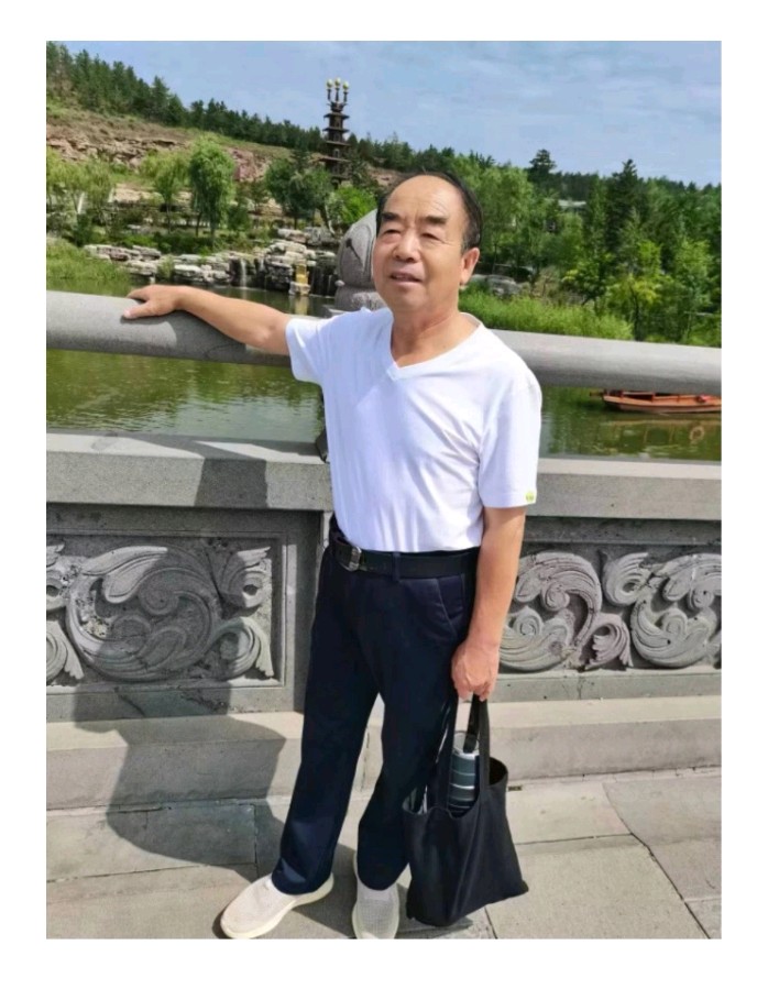 文学评论·李明《漩涡》