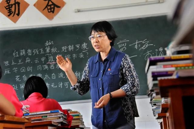 弘华朗诵【新时代的雷锋】作者/黄赞高（图11）