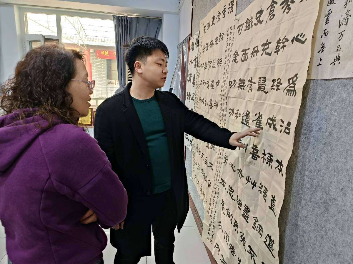 盐湖区书法家协会“每月一评”活动剪影（图8）