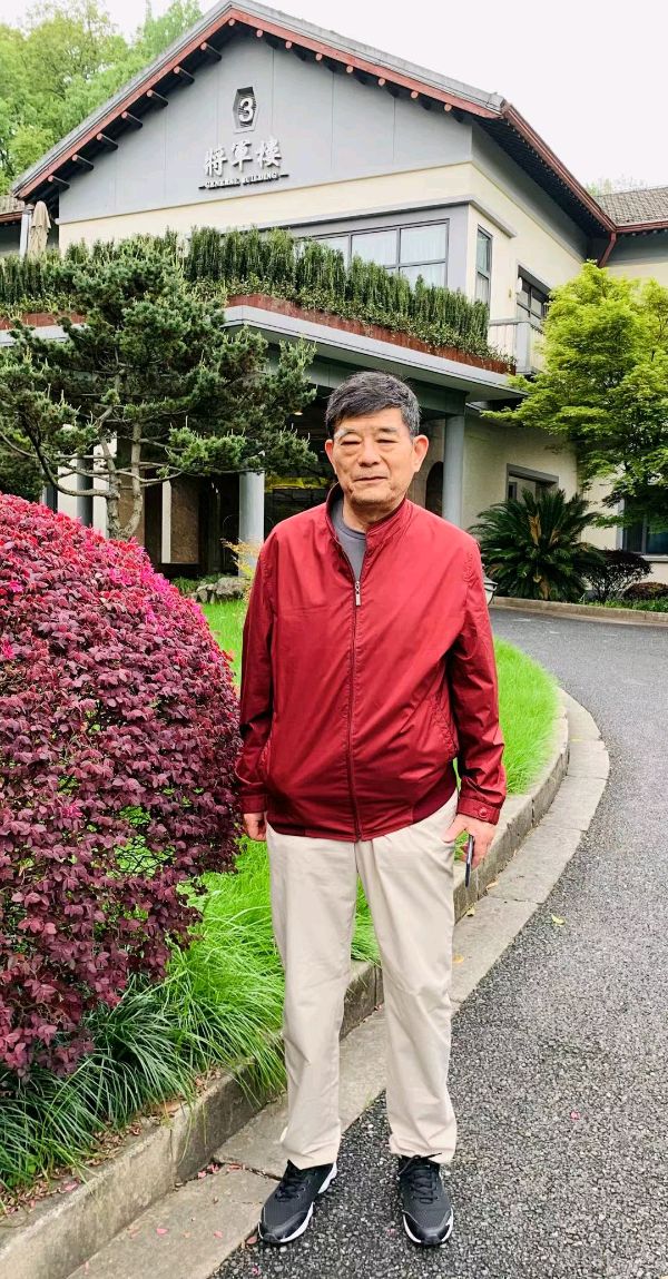 特约🇨🇳山东在线签约优秀诗人/王巨英（精彩诗词.专刊集）主播/细细的雨（华夏诗词文学社）北京头条