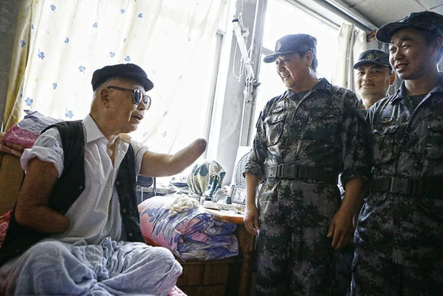 1955年,22岁护士不顾父母反对,嫁给无手无脚的志愿军,后来怎样就-文-古井晓月/西银/北京头条(图4)