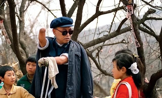 1955年,22岁护士不顾父母反对,嫁给无手无脚的志愿军,后来怎样就-文-古井晓月/西银/北京头条(图5)