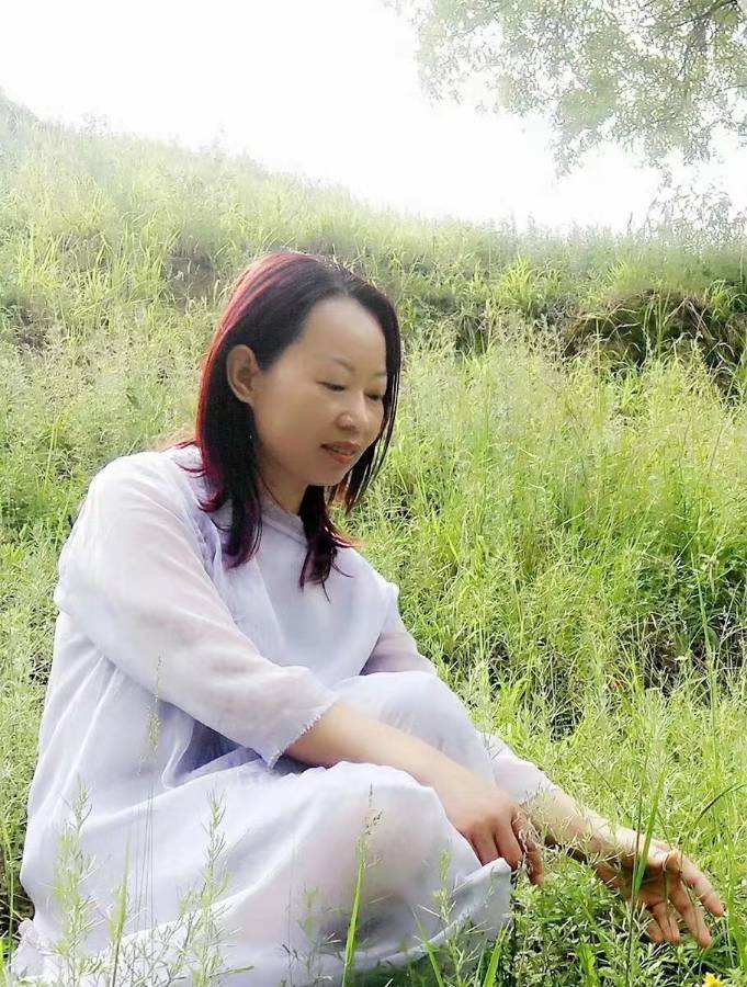 《烟火》作者:妩烟【主播:刘树清】【桃源国际诗歌集团】用声音传递温暖以诵读致敬人生♬（图8）