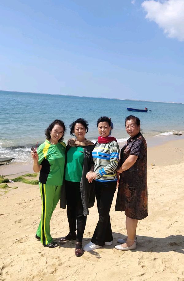 纪念女神节旧作再现一一妇女节的祝福 作者 张德群 京津沪头条（图3）