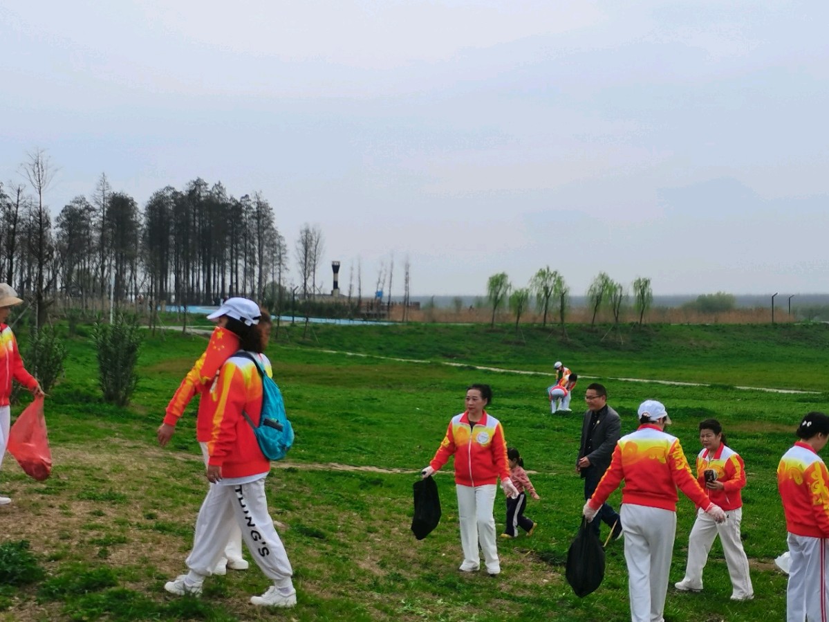 【中国🇨🇳新闻诗文网】“游园洁园,助力环保”学雷锋活动简讯(图10)