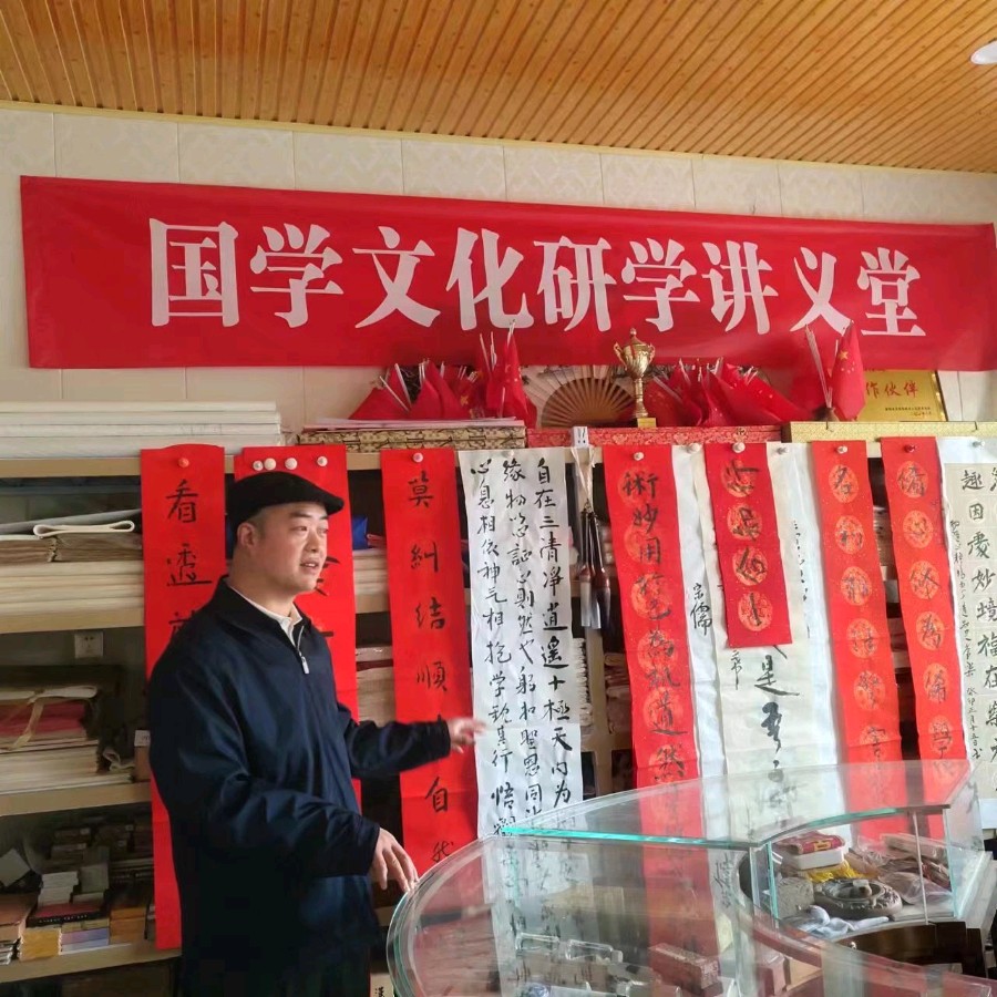 《庾凯凯 教学相长 耕不辍》作者:苏红主播:铁魂‖桃源国际诗歌集团‖用声音传递温暖以诵读致人生♬（图4）