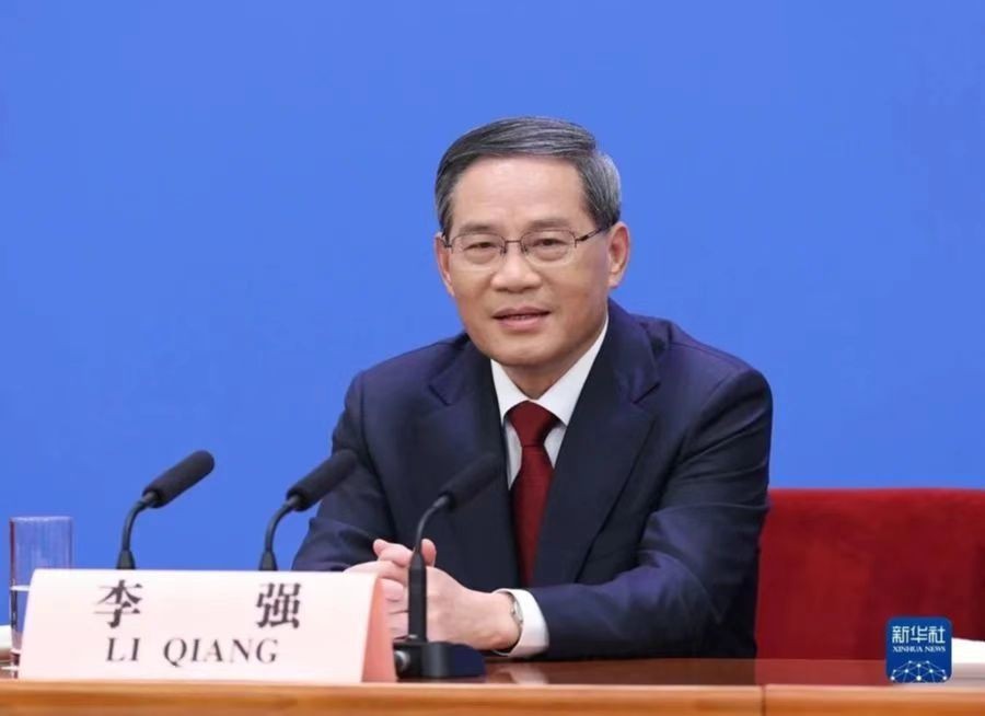 刘文志朗诵【新总理开新局】作者/王胜利（图6）