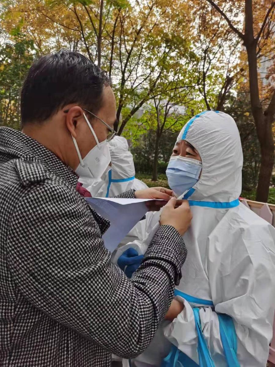 望湖社区 ‖【疫情大考】作者/清清 美人松 改编/清清 合诵/芳华朗诵艺术团 配乐/富民(图8)