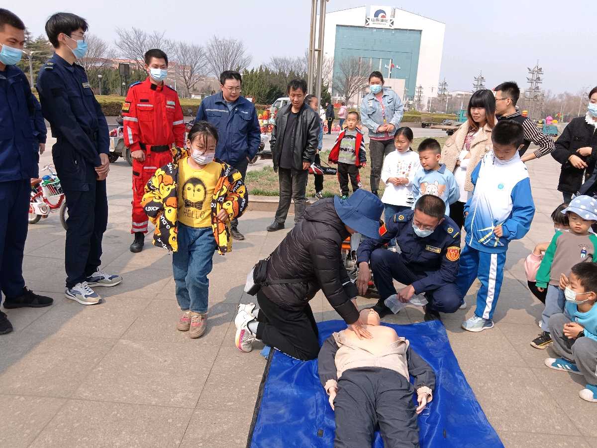 诗赞 滨海安澜应急救援队……