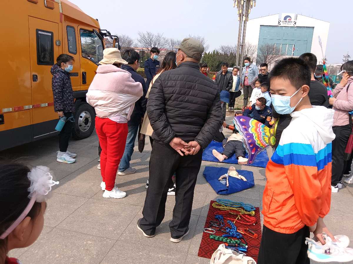 诗赞 滨海安澜应急救援队……（图5）
