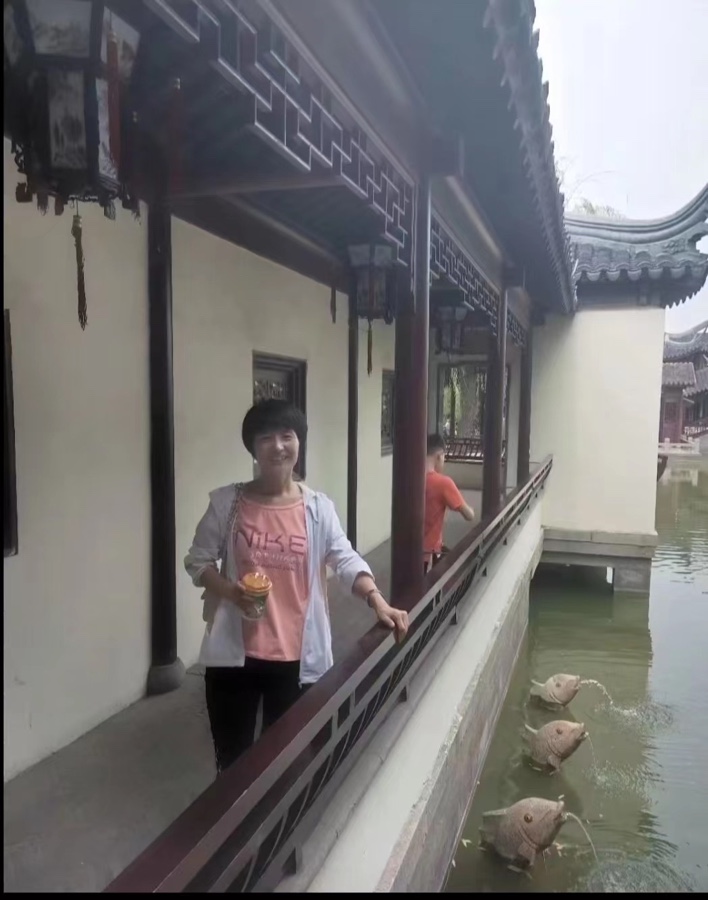 2023【三. 八国际劳动妇女节百年华诞世界诗歌大赛】作品全球展（102）刘春玲【追梦者总社】荐稿（图3）