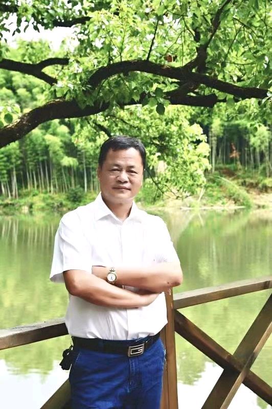 《云雾之说》作者:金强【主播:长弓雅士】【桃源国际诗歌集团】用声音传递温暖以诵读致敬人生♬（图7）