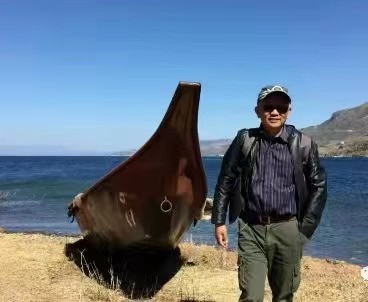 《且听风吟》作者:布雷子【主播:铁魂】【桃源国际诗歌集团】用声音传递温暖以诵读致敬人生♬（图8）