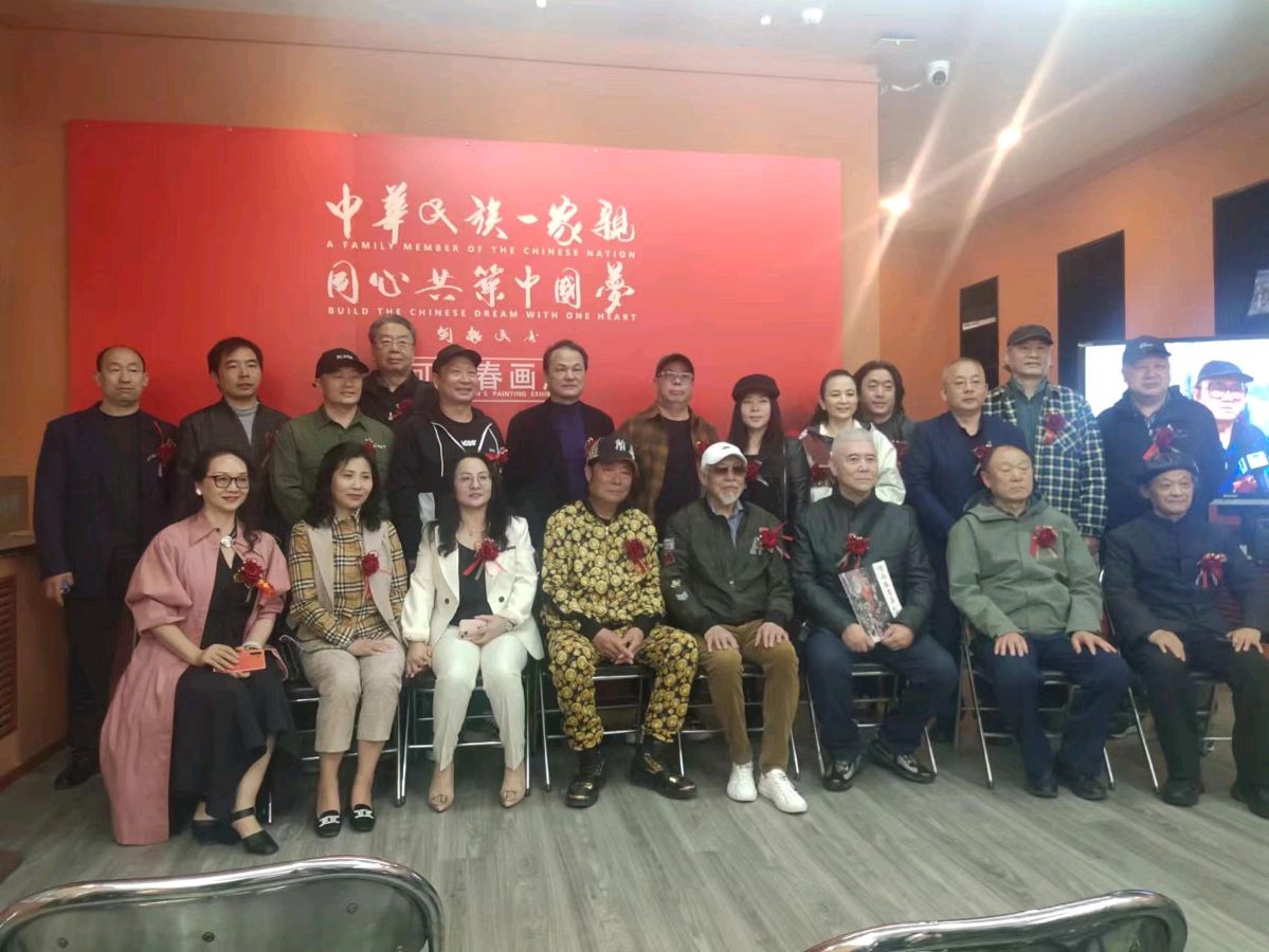 孙海平出席著名彩墨画家何雨春画展（图3）