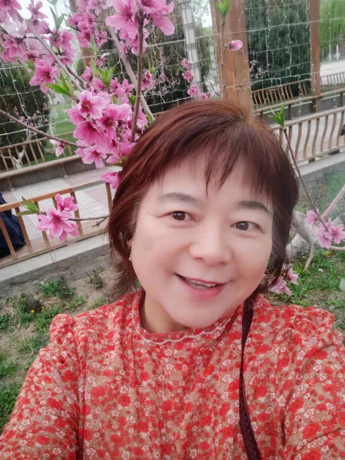 紫菱菱朗诵【在春光里我看见了你】作者/杜燕香（图2）