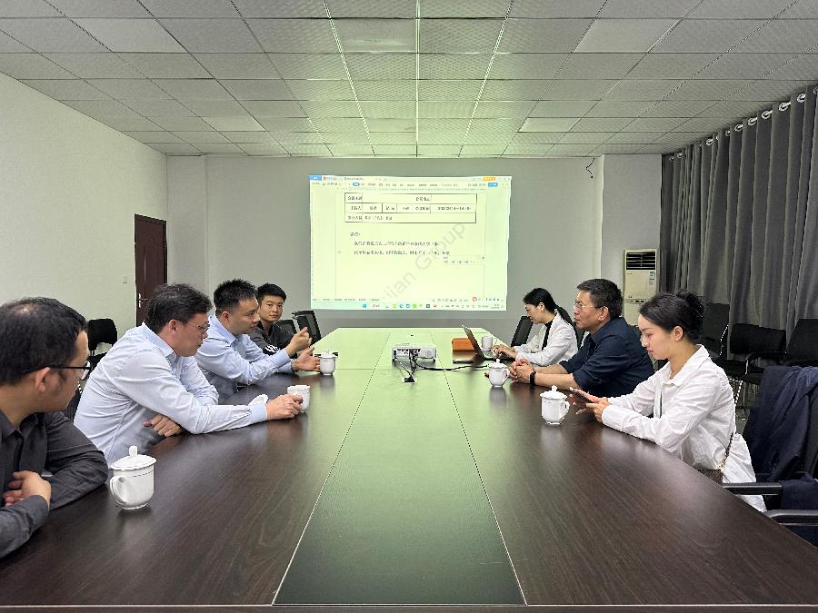 全国政协委员张华荣赴重庆汉联新能源汽车销售服务有限公司调研(图3)