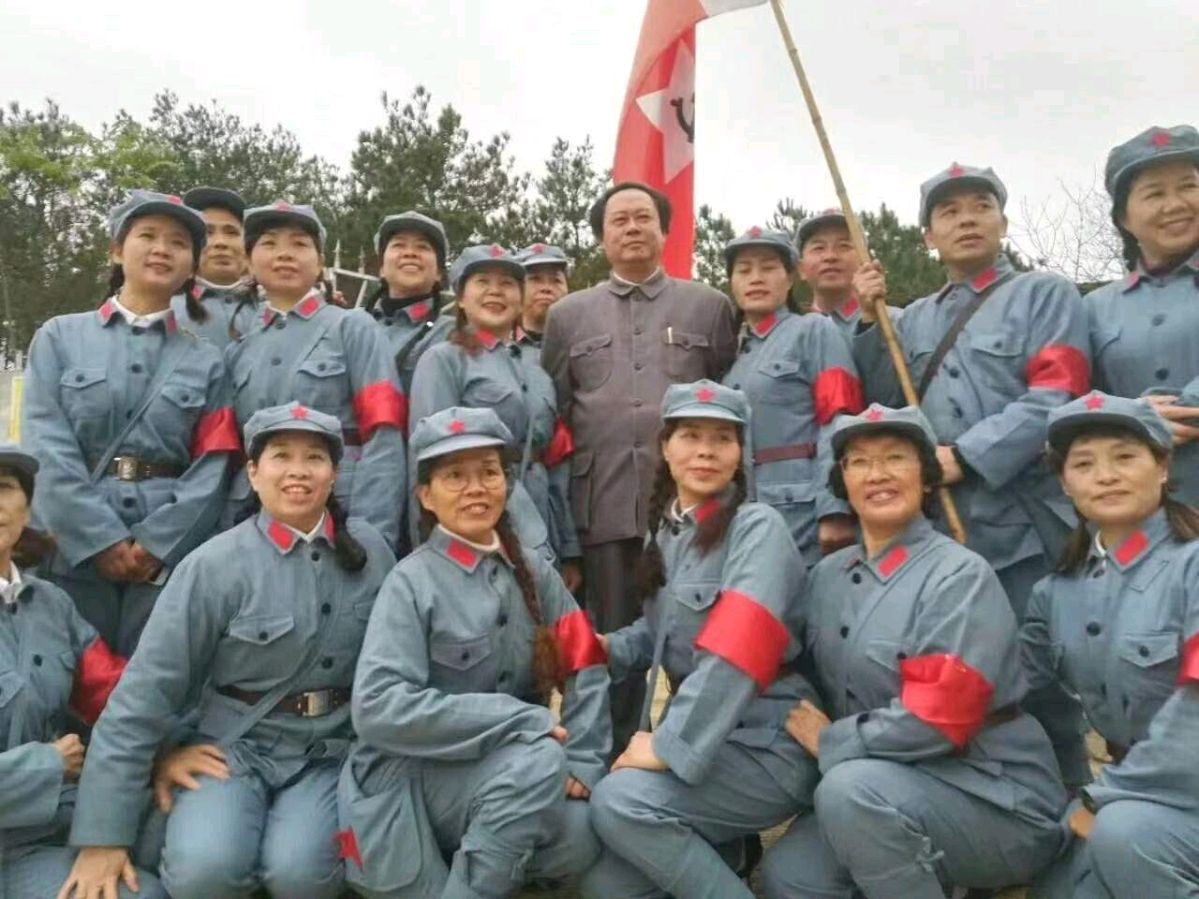 《悼念唐家好兄弟(毛主席特型演员兼湖南省唐氏副会长)唐铭辉先生!》4026期【新京都文艺】(图6)