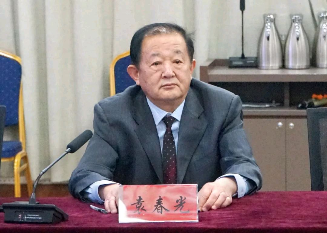 【文旅聊城】翰墨飘香|袁春光书法艺术展在景阳冈酒业开幕(图3)