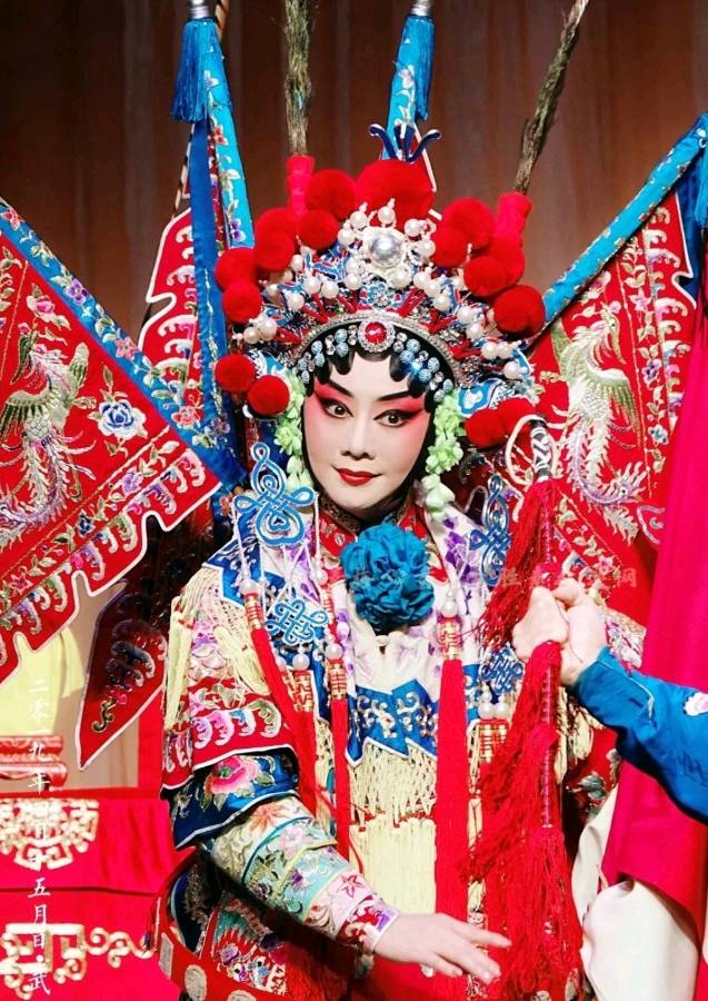 点绛唇·李胜素唱穆桂英挂帅 原作/梁立锋