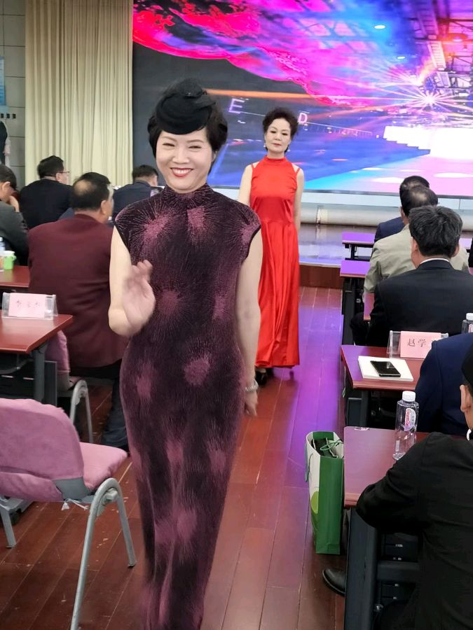 诗人于金奎:七律·银川市诗词学会会员诗意旗袍秀（图7）