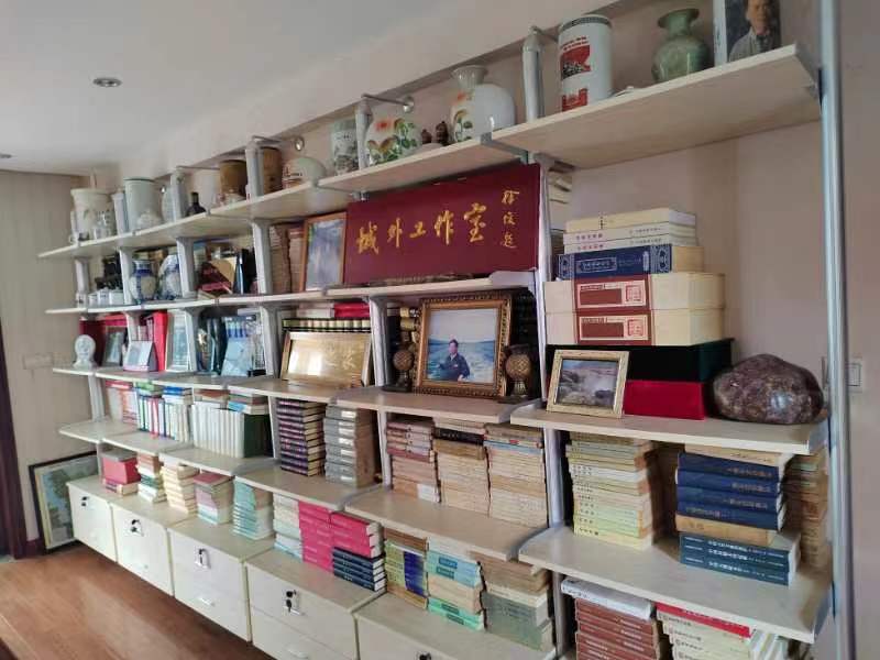 陶发美:【《一个人的“诗春秋”》——李城外诗稿漫评】(图2)